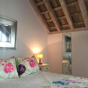 https://apartamentos-rurales-la-casa-de-abu.es-andalucia.com