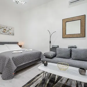 https://apt-stellar-dwell.inbudapesthotels.com